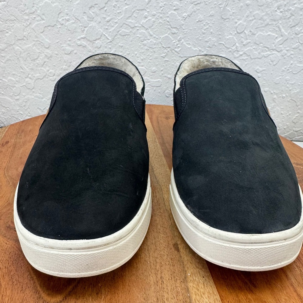 OluKai‎ Pehuea Heu Womens Black Leather Shearling Lined Slip On Shoes W7 - Picture 2 of 8